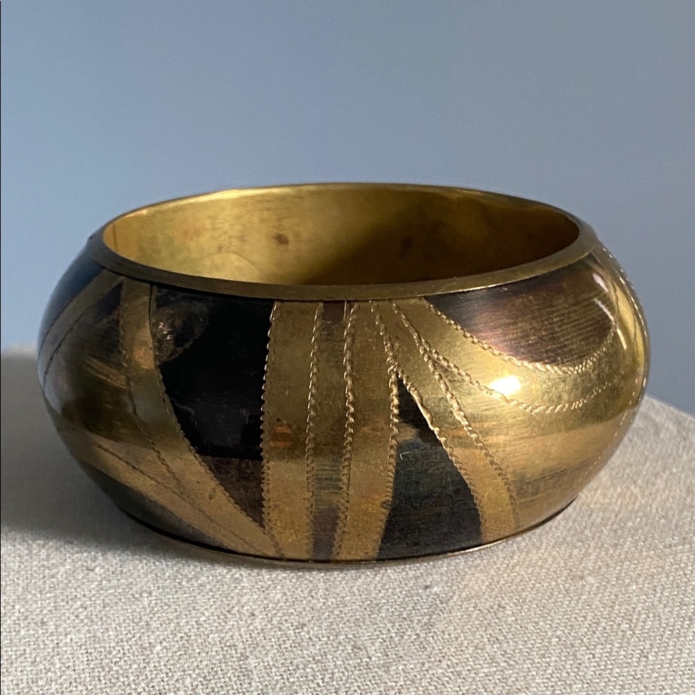 💫FREE Big Brass Bracelet✨